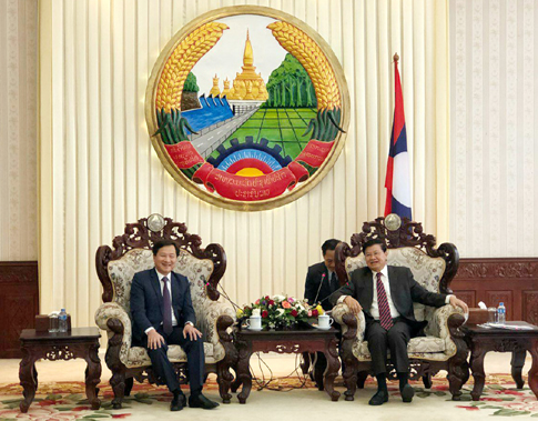 anh tiep kien thu tuong Lao