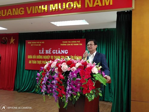 Tiến sĩ Trần Ngọc Tụ Chi Cục trưởng Chi Cục An toàn vệ sinh thực phẩm TPHN