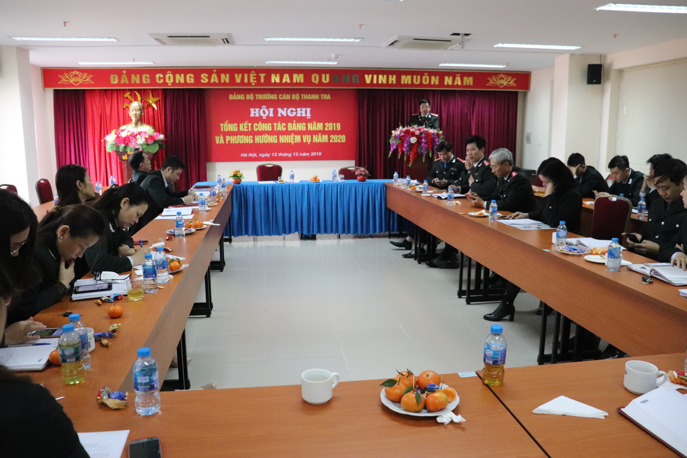 Đồng chí Trịnh Văn toàn Phó bí thư Đảng ủy Trường CBTT khai mạc Hội nghị