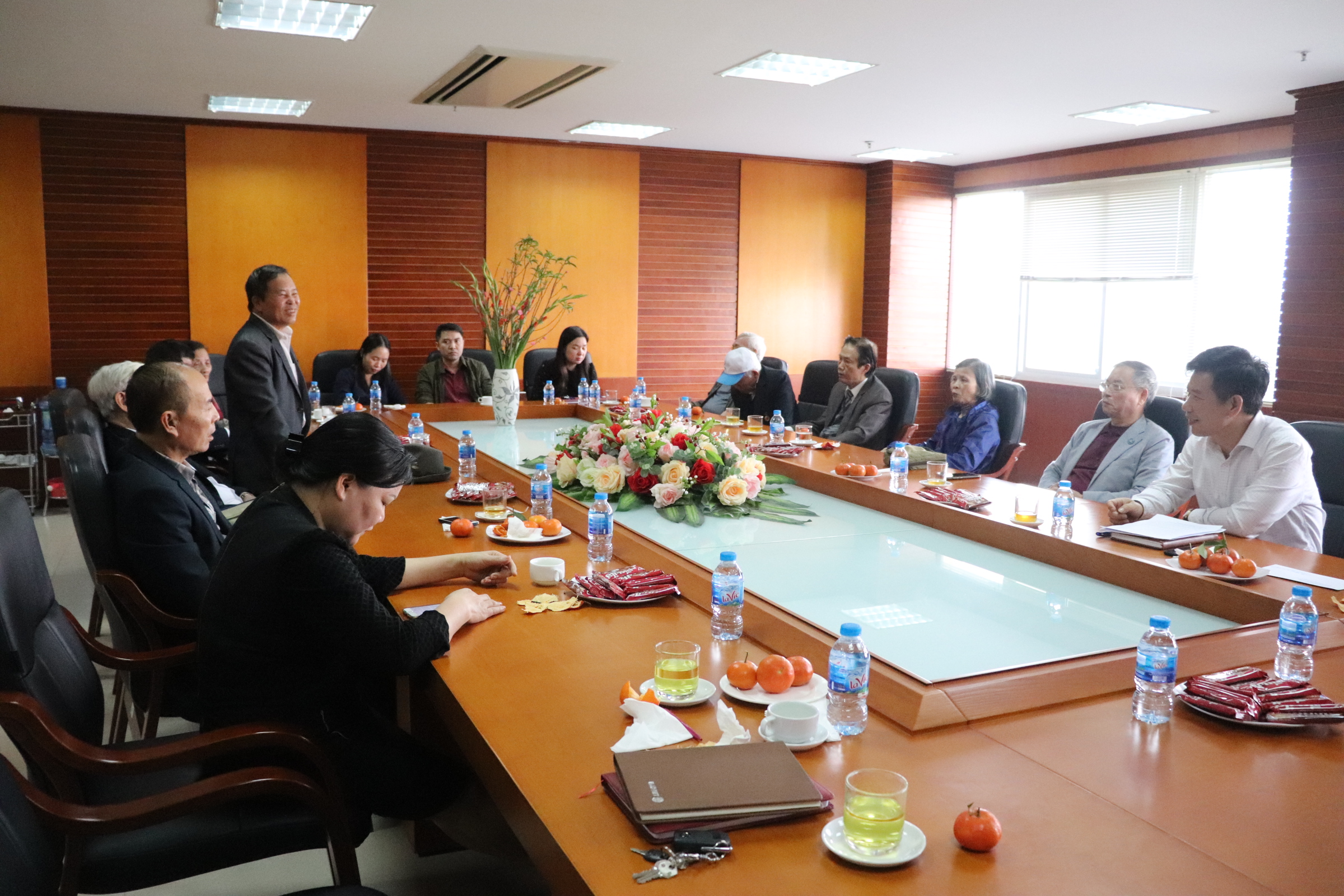 Toàn cảnh buổi gặp mặt cuối năm đón xuân Canh Tý