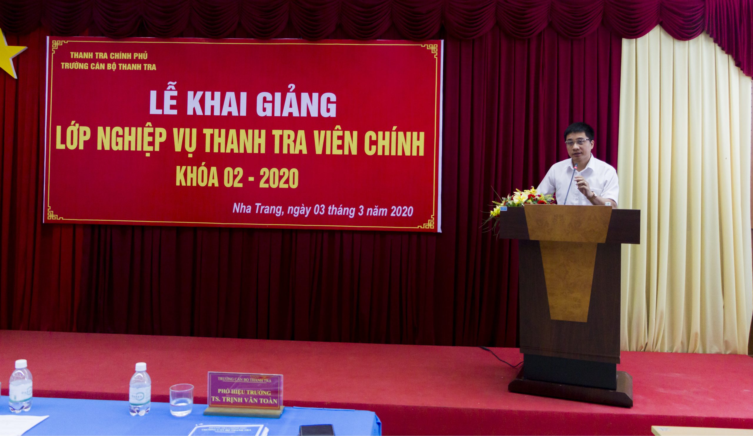TS Trịnh Văn Toàn Phó Hiệu trưởng Nhà trường phát biểu khai giảng khóa học