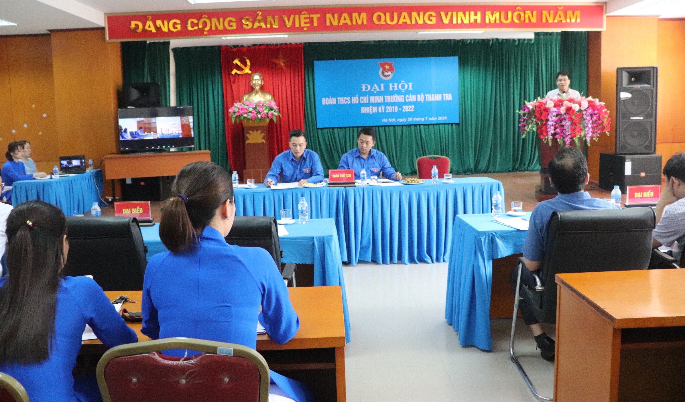 Bí thư Đoàn TN TTCP phát biểu tại Hnghi