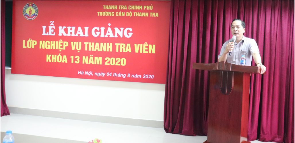 TS Nguyễn Huy Hoàng TTVCC PHT Nhà trường phát biểu khai giảng khóa học