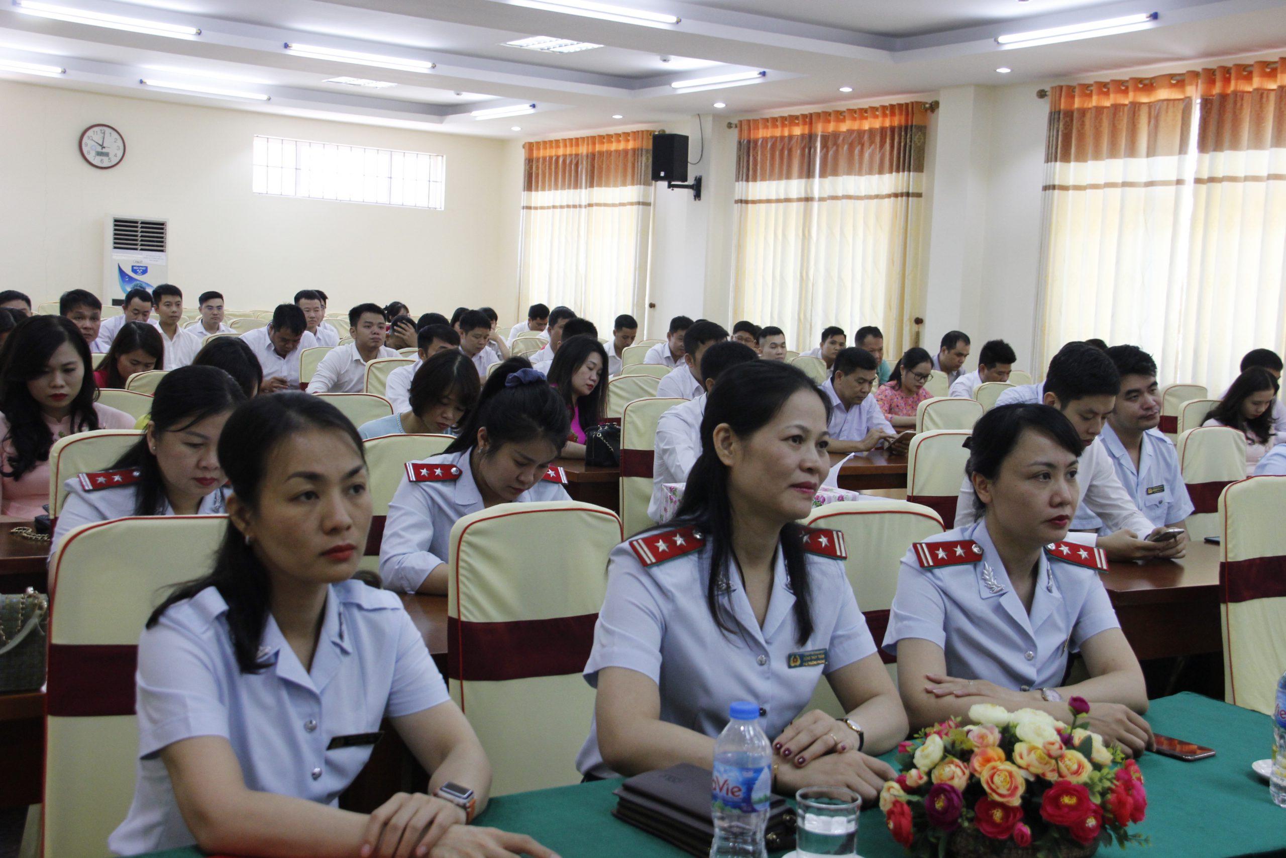 Toàn cảnh Hội trường