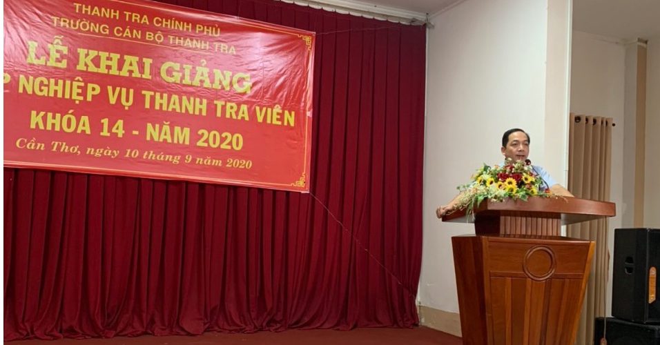 TS Nguyễn Huy Hoàng PHT trg CBTT phát biểu khai giảng lớp học