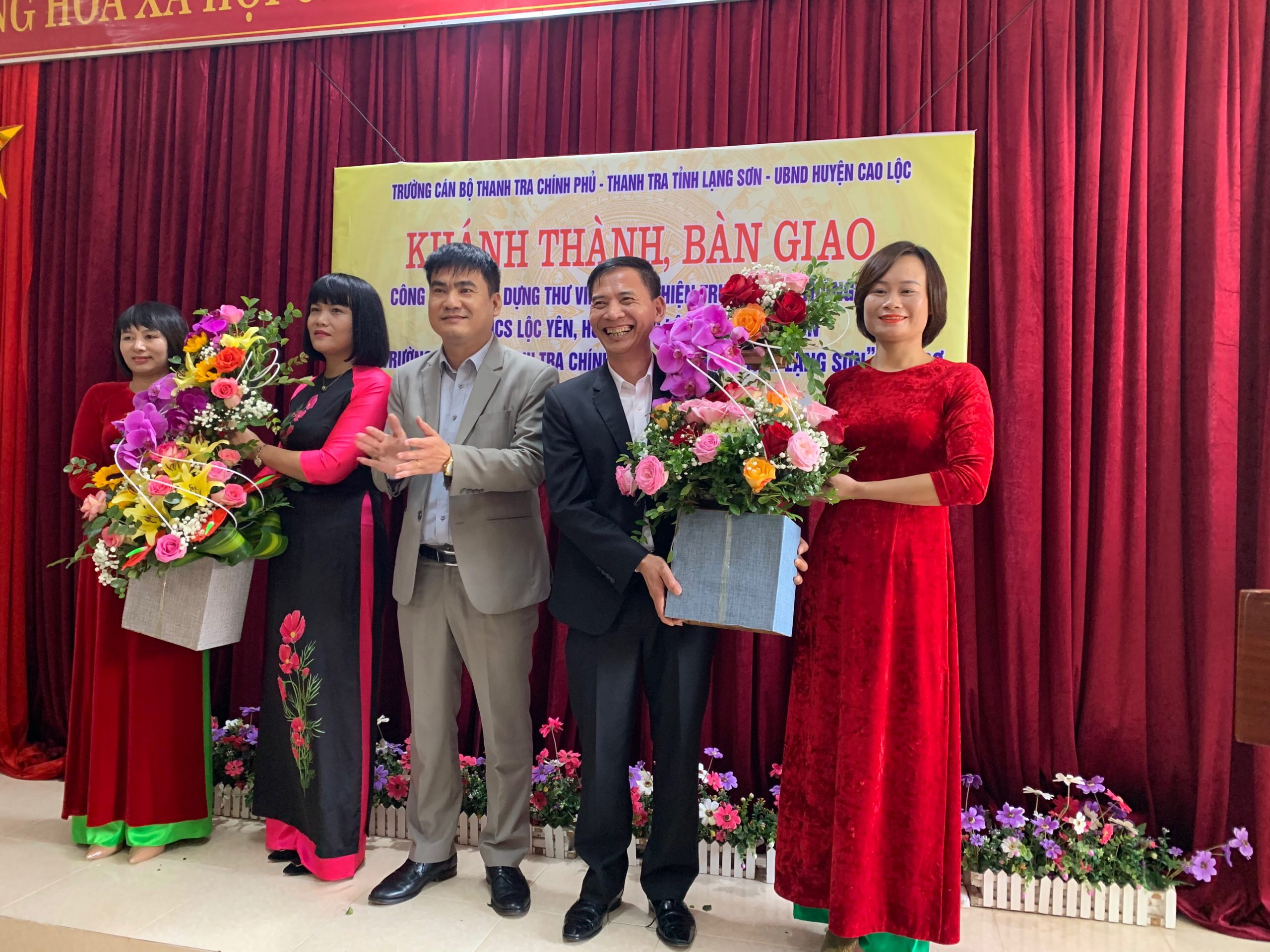 Lễ khánh thành bàn giao