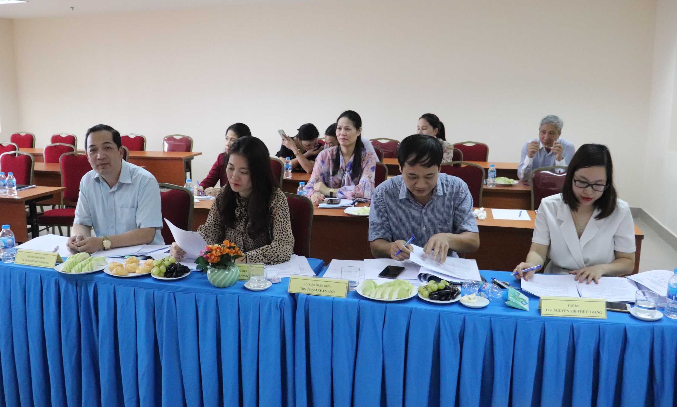 Toàn cảnh Hội đồng NT