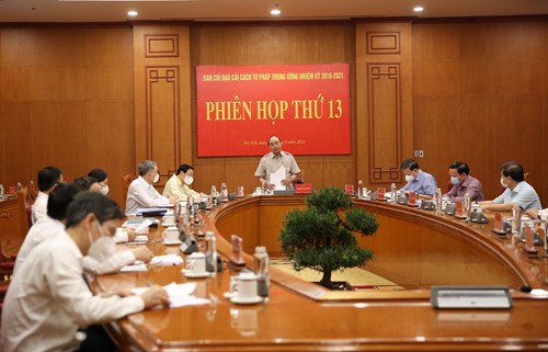 Xét xử trực tuyến là xu hướng tất yếu nhưng phải bảo đảm đúng pháp luật