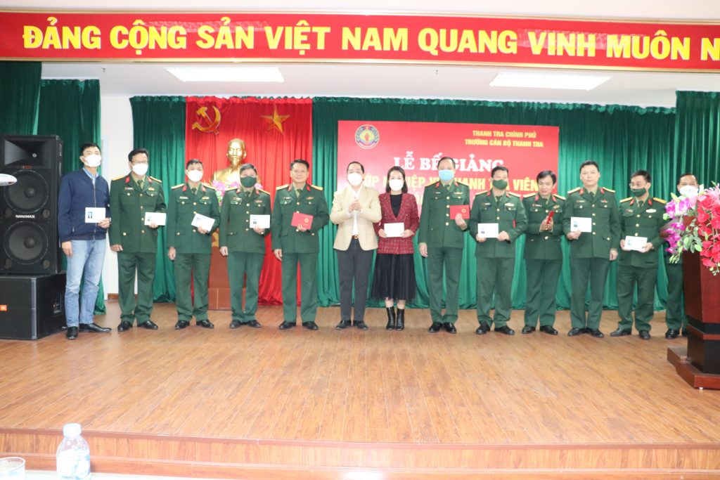 Bế giảng lớp Nghiệp vụ Thanh tra viên  Khóa 12 năm 2021 cho Thanh tra Bộ Quốc Phòng