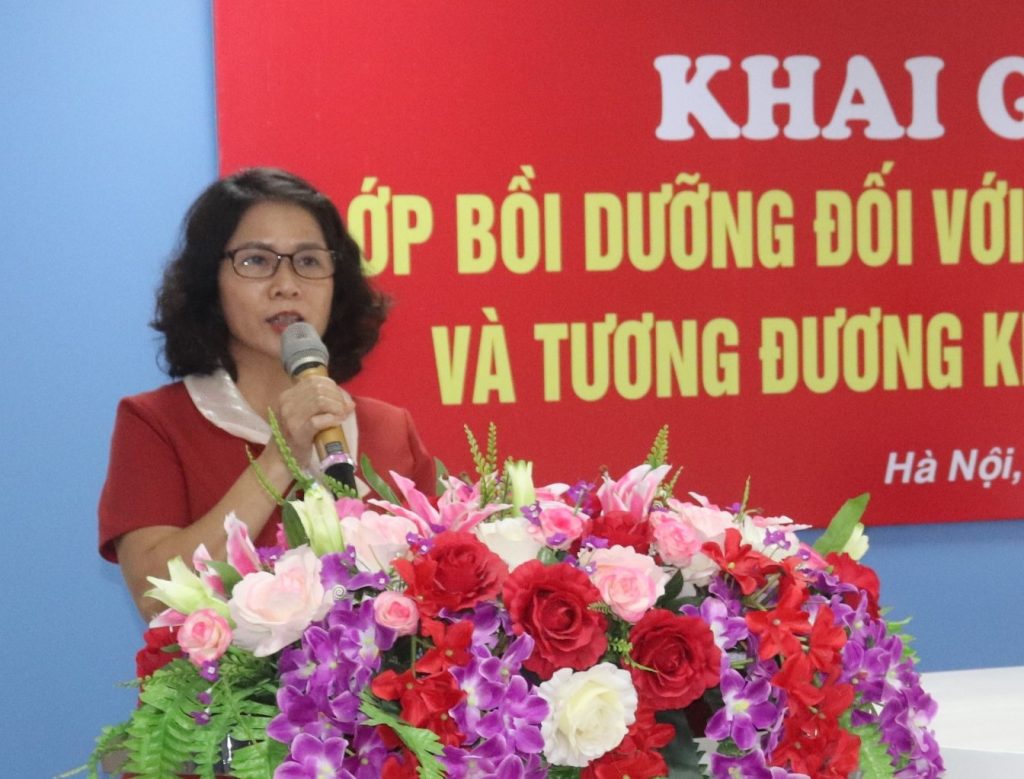 Gần 80 học viên tham dự Lớp Bồi dưỡng đối với ngạch chuyên viên và tương đương khóa 02 năm 2022 (trực tuyến) tại Trường Cán bộ Thanh tra.