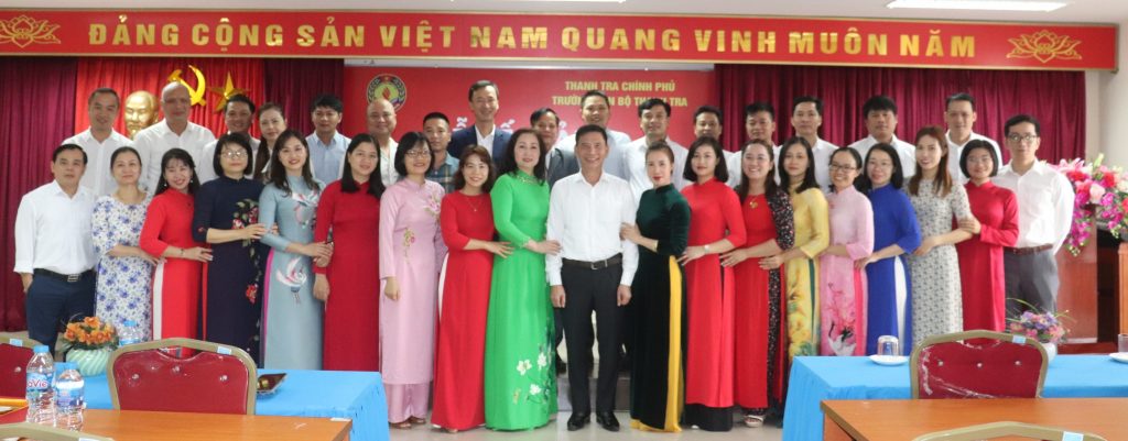 Bế giảng lớp Bồi dưỡng nghiệp vụ Thanh tra viên chính Khóa 14 năm 2022