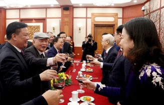 Tổng Bí thư Nguyễn Phú Trọng chúc Tết lãnh đạo, nguyên lãnh đạo Đảng, Nhà nước