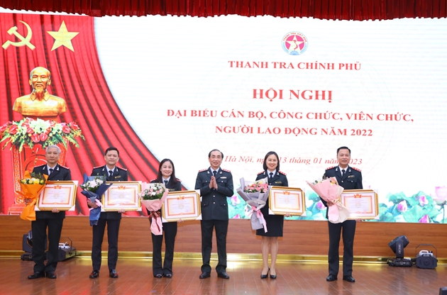 Tiếp tục đoàn kết, đổi mới, quyết tâm phấn đấu hoàn thành xuất sắc mọi nhiệm vụ được giao