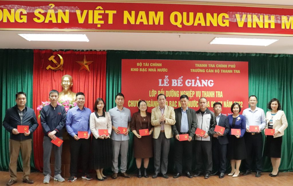 Bế giảng lớp Nghiệp vụ Thanh tra chuyên ngành Kho Bạc K06- K07 năm 2022