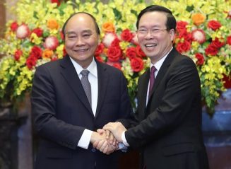 Bàn giao công tác, nguyên Chủ tịch nước Nguyễn Xuân Phúc chia sẻ lý do xin thôi nhiệm vụ