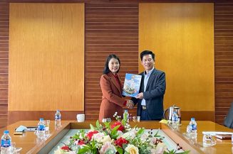 Trao Quyết định điều động viên chức tại Trường Cán bộ Thanh tra