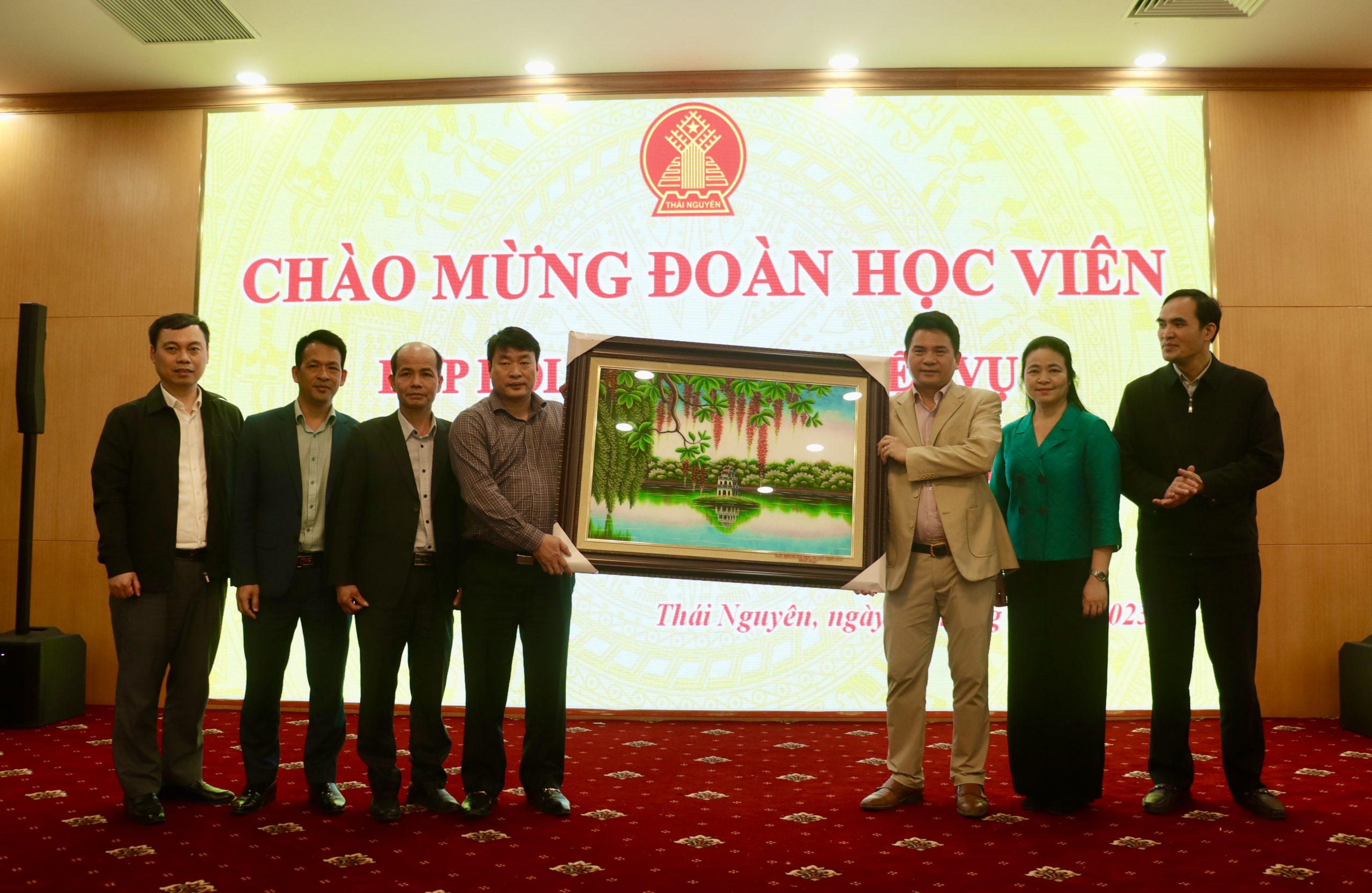 Đoàn học viên lớp Thanh tra viên cao cấp Trường Cán bộ Thanh tra đi thực tế tại tỉnh Thái Nguyên