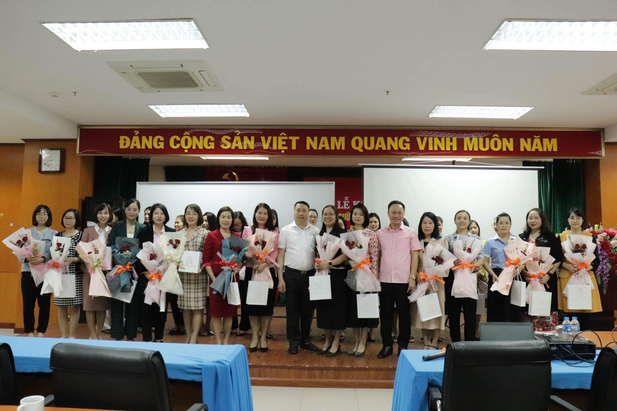 Trường Cán bộ Thanh tra tổ chức ngày Quốc tế phụ nữ 8-3: Gắn kết yêu thương