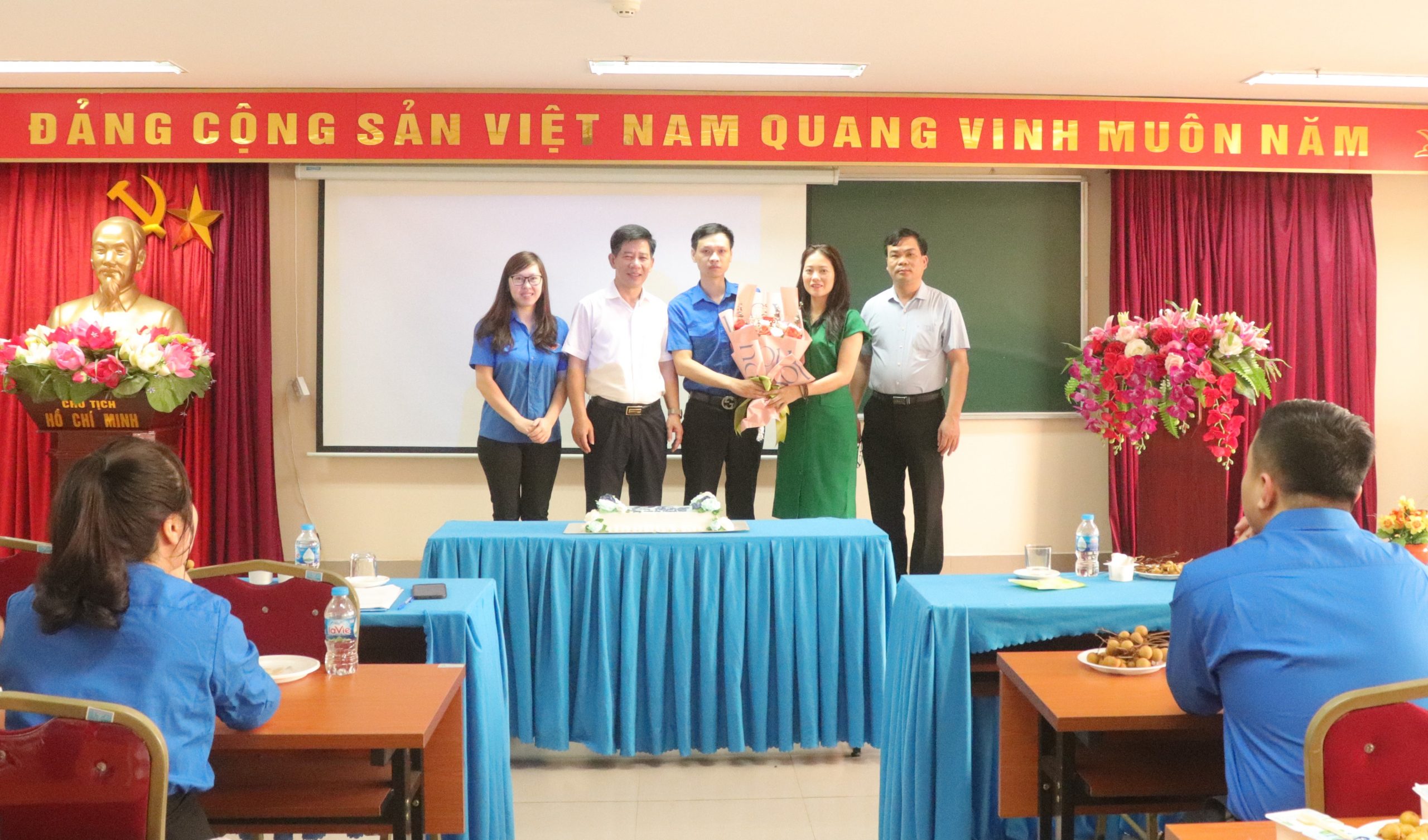 Gặp mặt kỷ niệm 92 năm Ngày thành lập Đoàn TNCS Hồ Chí Minh của Chi đoàn thanh niên Trường Cán bộ Thanh tra