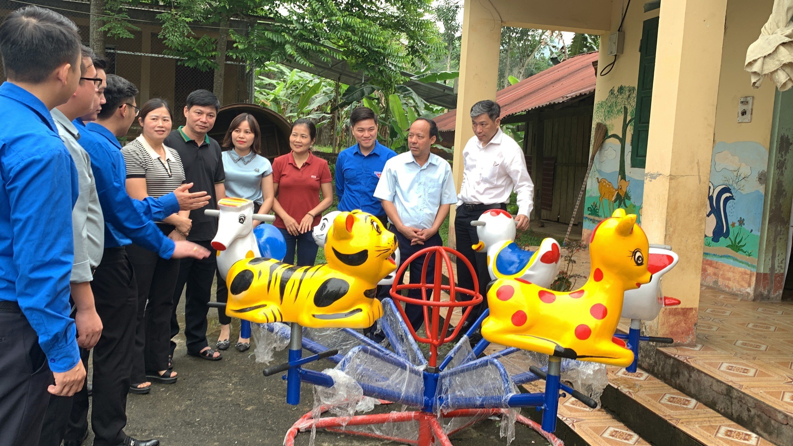 Đoàn Thanh niên Thanh tra Chính phủ tham gia hoạt động tình nguyện tại Hà Giang