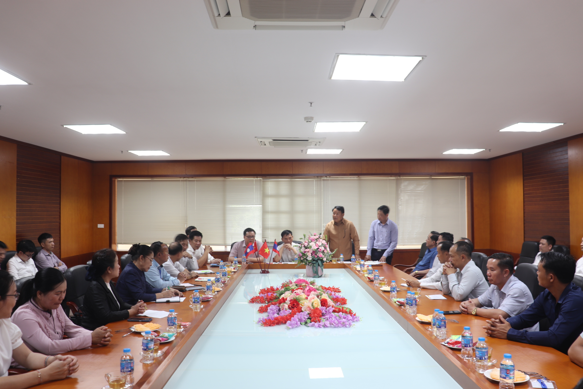 Trường Cán bộ Thanh tra đón tiếp xã giao Đoàn cán bộ Thanh tra Nhà nước Lào