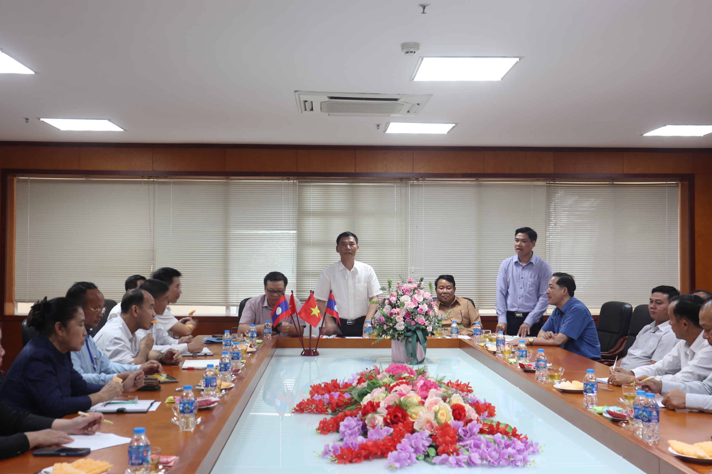 Trường Cán bộ Thanh tra đón tiếp xã giao Đoàn cán bộ Thanh tra Nhà nước Lào