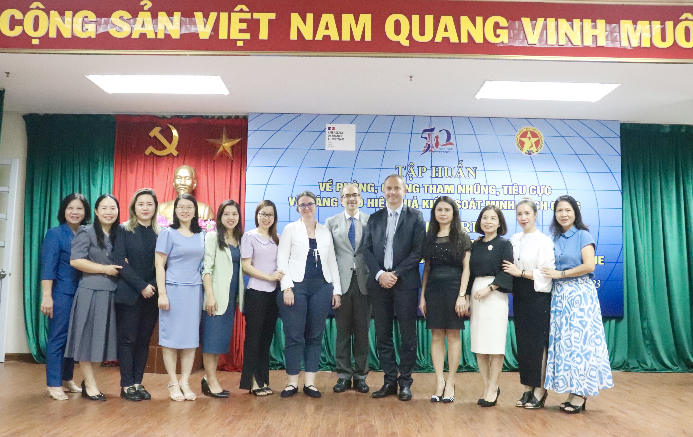 Bế mạc hội nghị tập huấn:“Phòng, chống tham nhũng, tiêu cực và nâng cao hiệu quả kiểm soát minh bạch công” đã thành công tốt đẹp