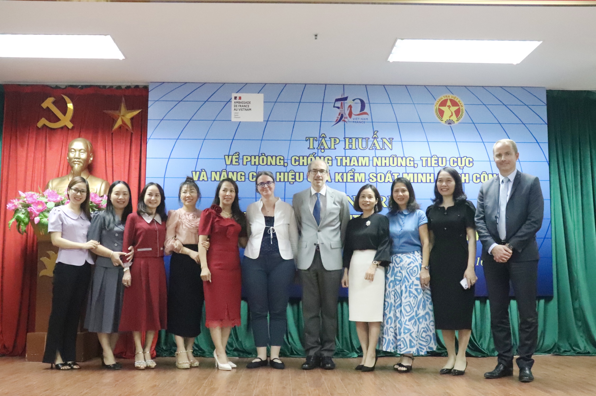 Bế mạc hội nghị tập huấn:“Phòng, chống tham nhũng, tiêu cực và nâng cao hiệu quả kiểm soát minh bạch công” đã thành công tốt đẹp