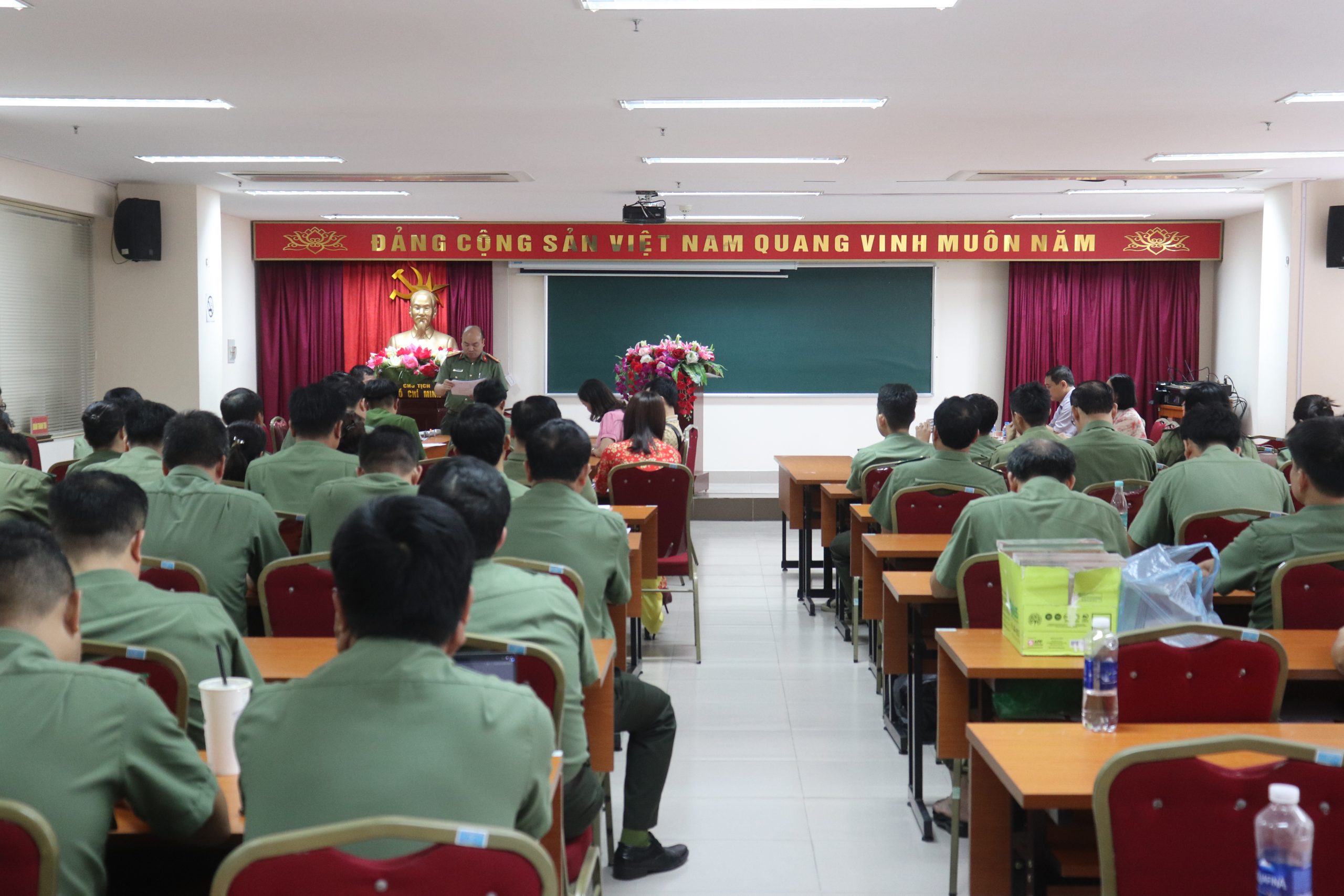 Xây dựng tình huống giả định gắn liền kiến thức lý luận với thực tiễn của lớp Thanh tra viên chính K11/2023