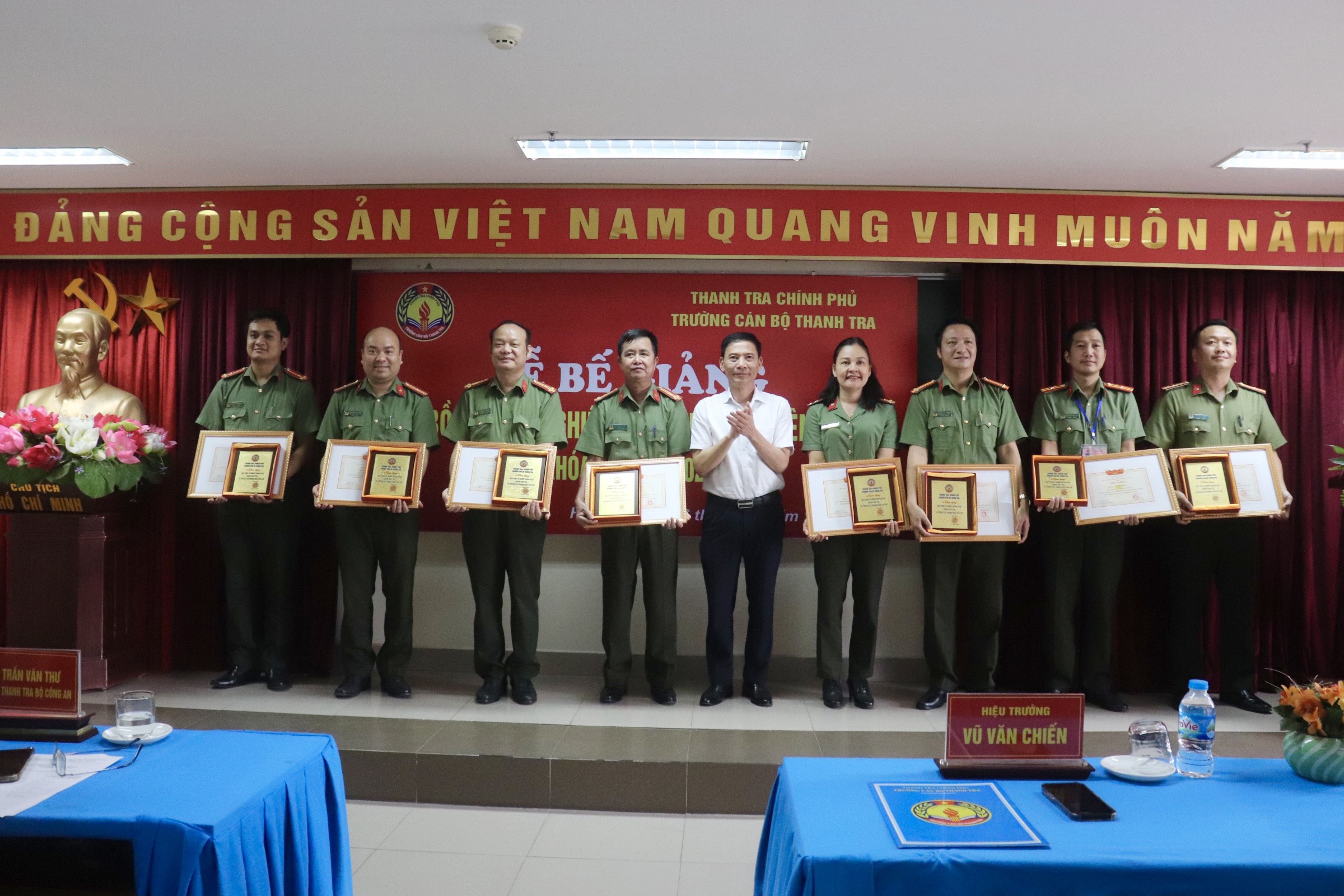 Bế giảng Lớp bồi dưỡng nghiệp vụ Thanh tra viên chính K11/2023