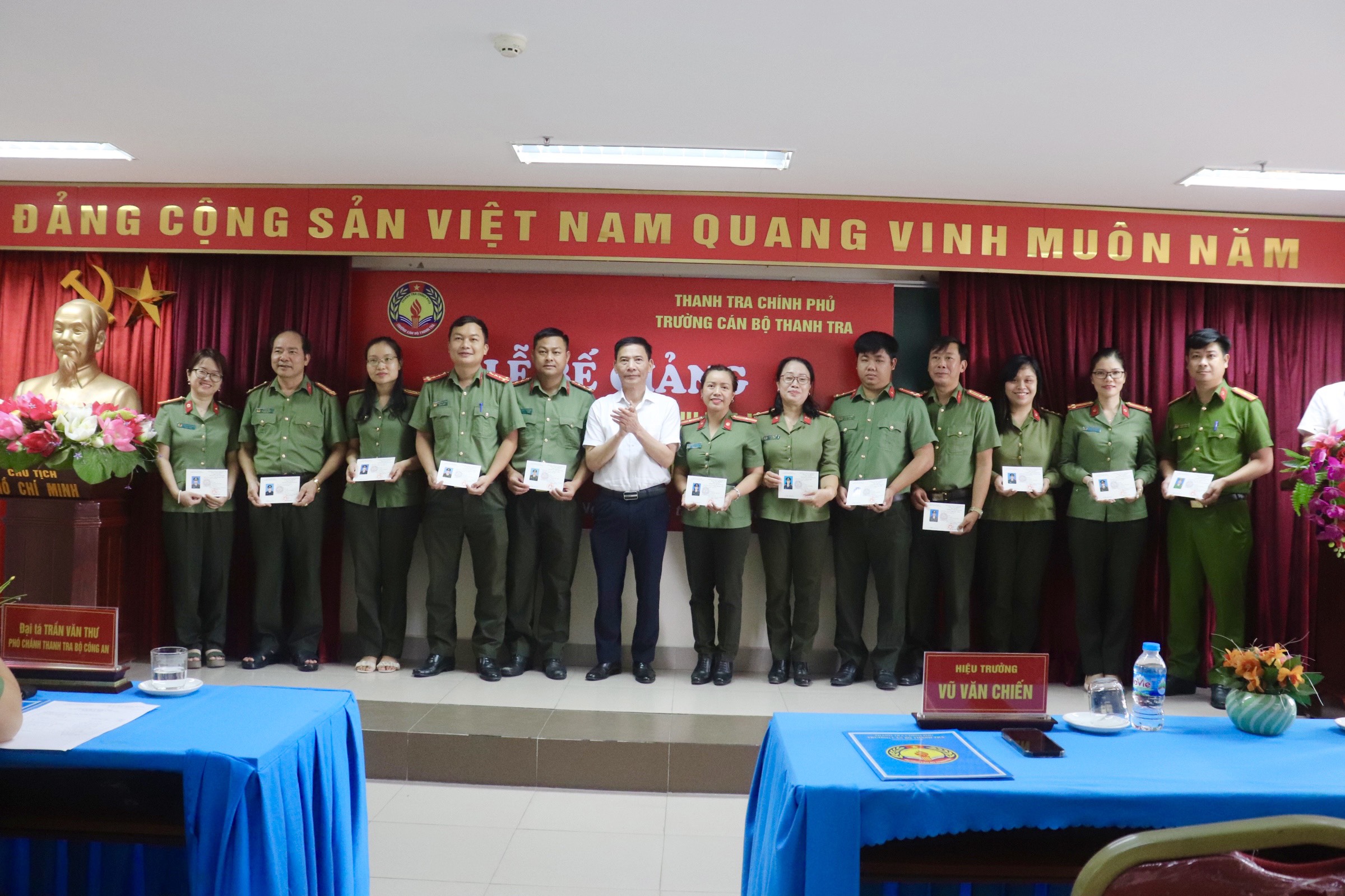 Bế giảng Lớp bồi dưỡng nghiệp vụ Thanh tra viên chính K11/2023