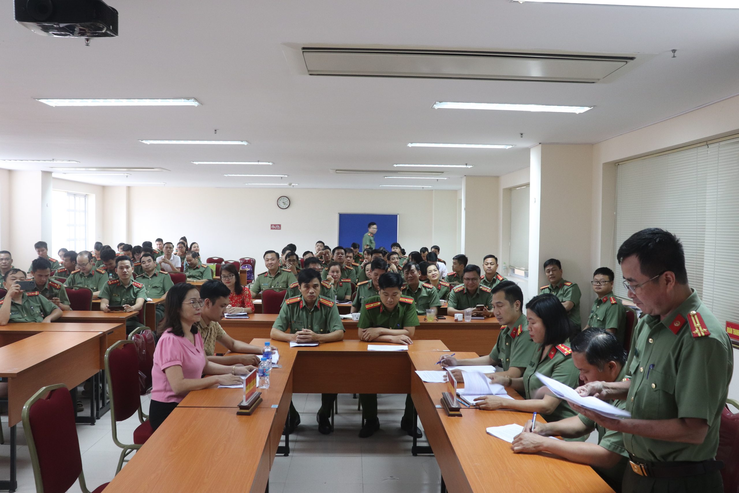 Xây dựng tình huống giả định gắn liền kiến thức lý luận với thực tiễn của lớp Thanh tra viên chính K11/2023