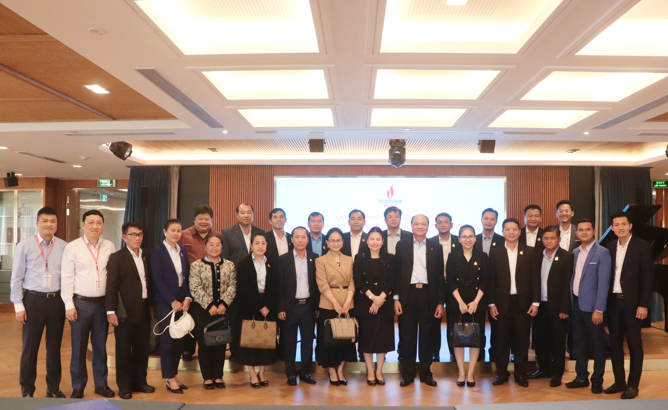 Đoàn cán bộ Thanh tra Campuchia thăm, làm việc tại Tổng Công ty Khí Việt Nam (PV GAS)