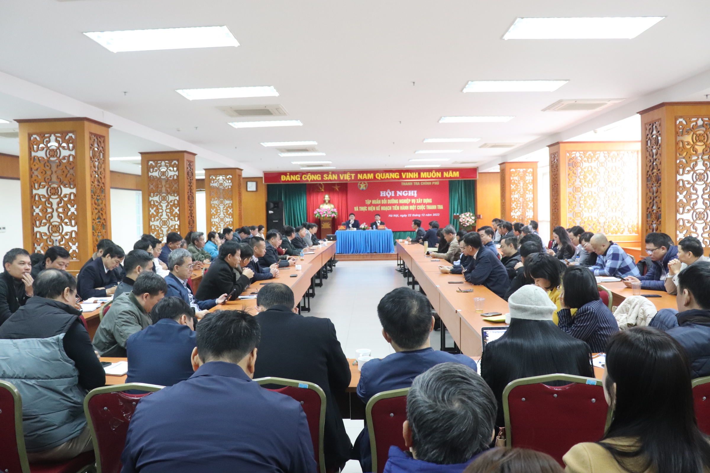 Bồi dưỡng nghiệp vụ xây dựng, thực hiện kế hoạch tiến hành một cuộc thanh tra