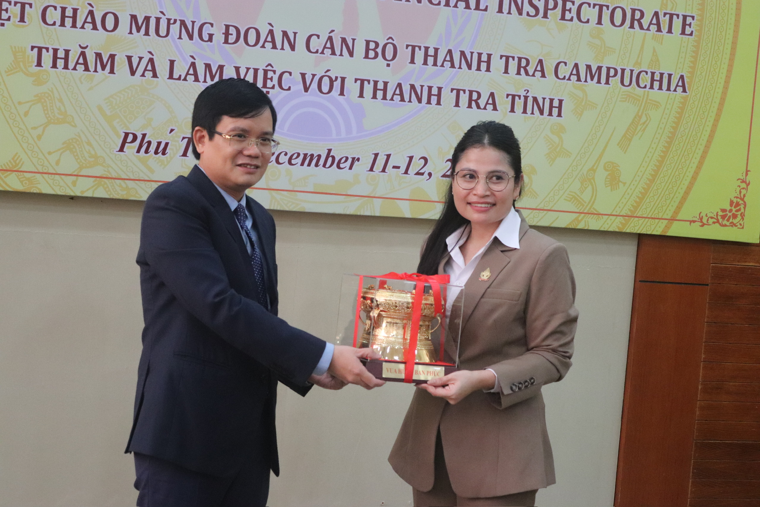 Đoàn lãnh đạo Bộ Thanh tra Campuchia thăm, làm việc tại Thanh tra tỉnh Phú Thọ và Tập đoàn Quế Lâm tại tỉnh Vĩnh Phúc
