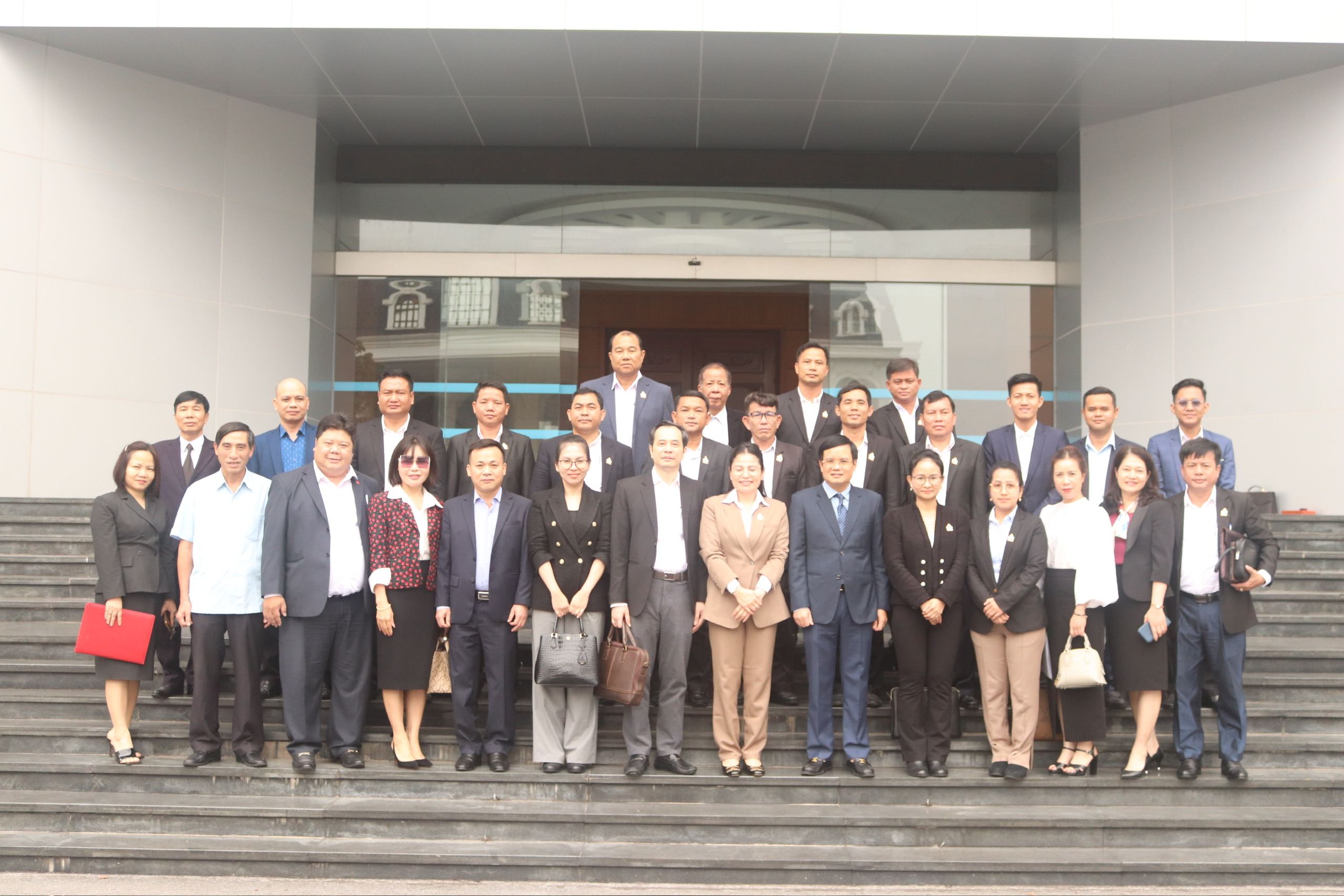 Đoàn lãnh đạo Bộ Thanh tra Campuchia thăm, làm việc tại Thanh tra tỉnh Phú Thọ và Tập đoàn Quế Lâm tại tỉnh Vĩnh Phúc