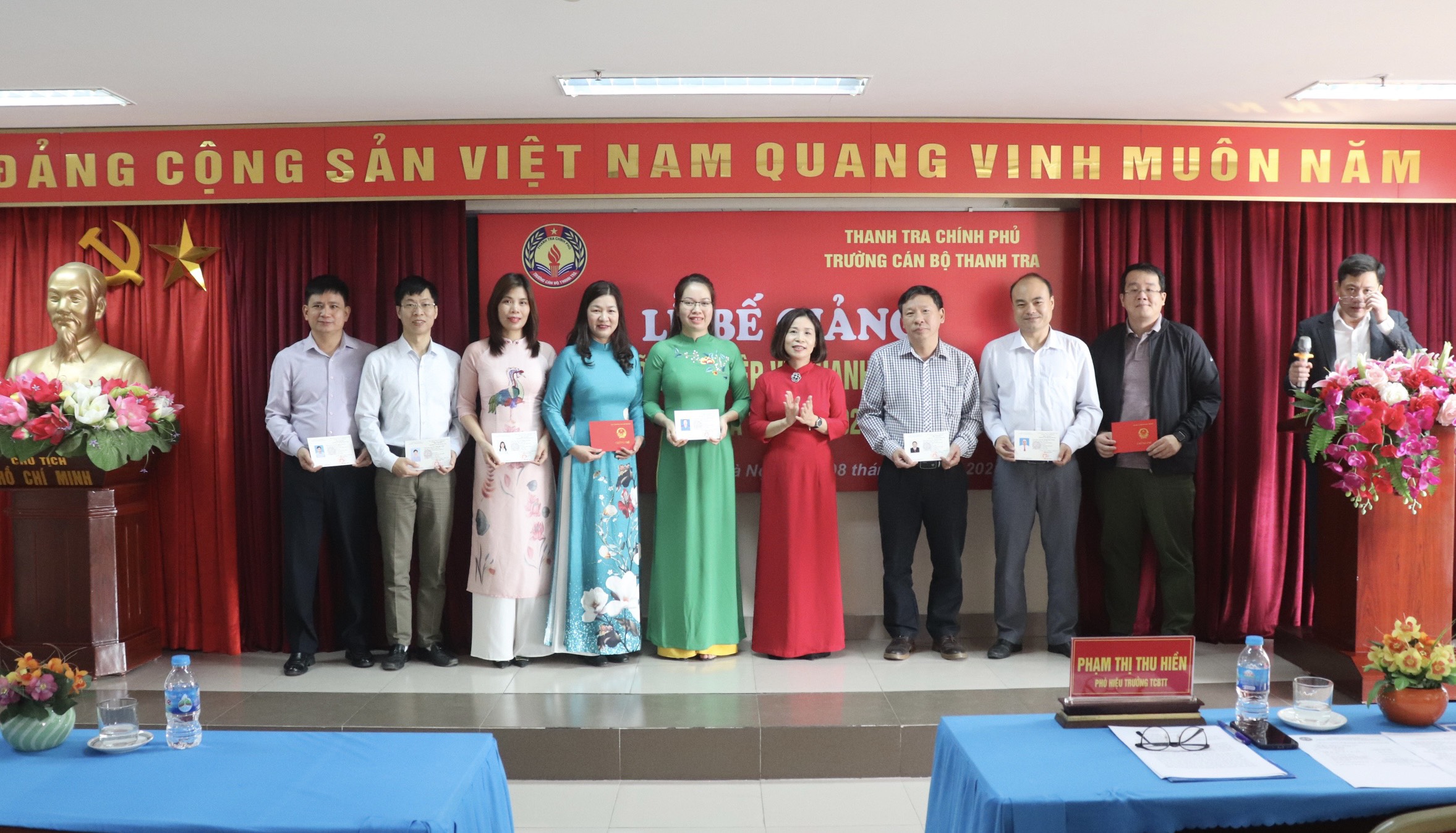 Bế giảng lớp Bồi dưỡng nghiệp vụ Thanh tra viên chính Khóa 14 năm 2023