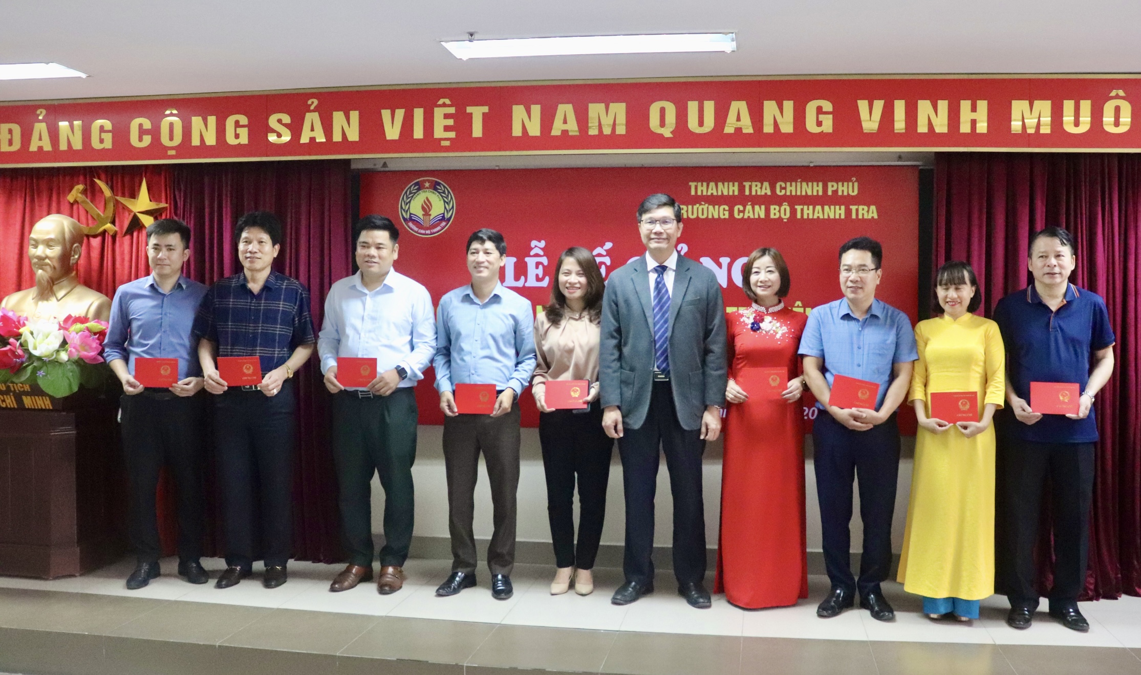 Bế giảng lớp Bồi dưỡng nghiệp vụ Thanh tra viên chính Khóa 02 năm 2024