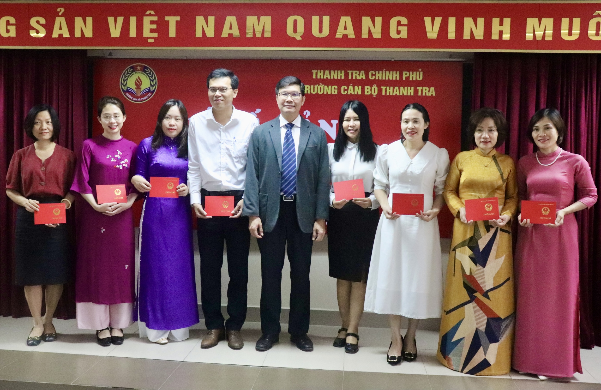Bế giảng lớp Bồi dưỡng nghiệp vụ Thanh tra viên chính Khóa 02 năm 2024