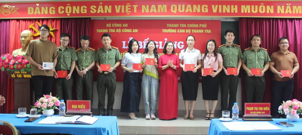 Lễ Bế giảng lớp Bồi dưỡng nghiệp vụ thanh tra viên Khóa 05 năm 2024