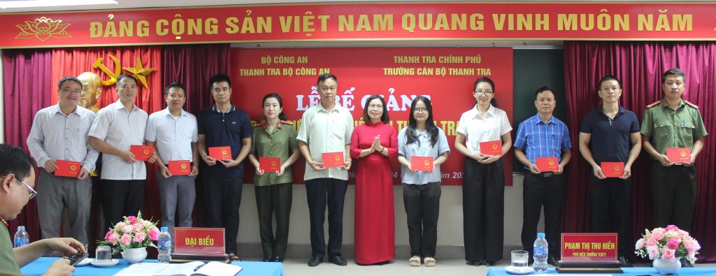 Lễ Bế giảng lớp Bồi dưỡng nghiệp vụ thanh tra viên Khóa 05 năm 2024