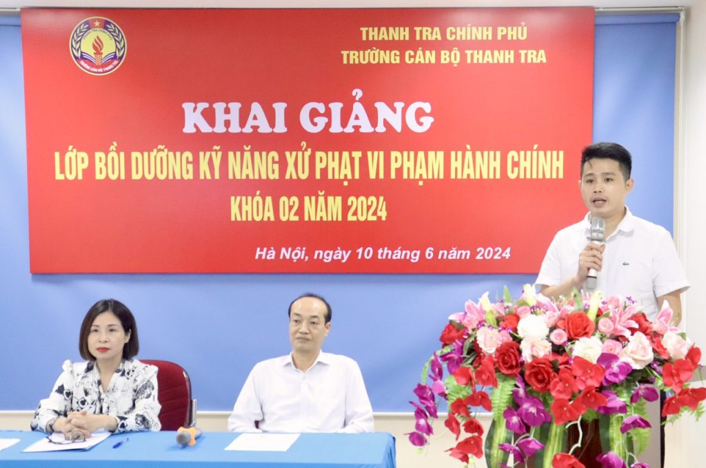 CV. Nguyễn Công Phú, Trung tâm TL, KH và DV, giáo viên chủ nhiệm lớp K02