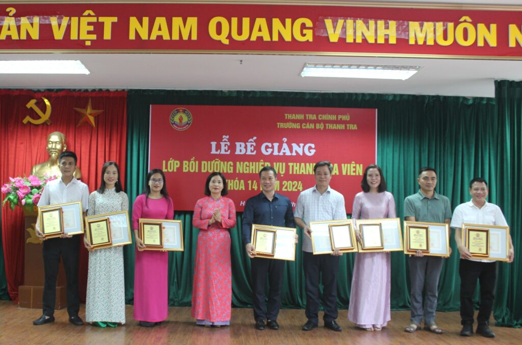 Trường Cán bộ Thanh tra tổ chức Lễ Bế giảng lớp Bồi dưỡng nghiệp vụ Thanh tra viên Khóa 14 năm 2024