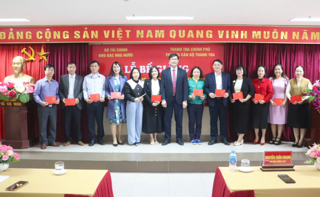 Trường Cán bộ Thanh tra tổ chức Lễ Bế giảng lớp Bồi dưỡng nghiệp vụ Thanh tra chuyên ngành Kho bạc Khóa 6 năm 2024