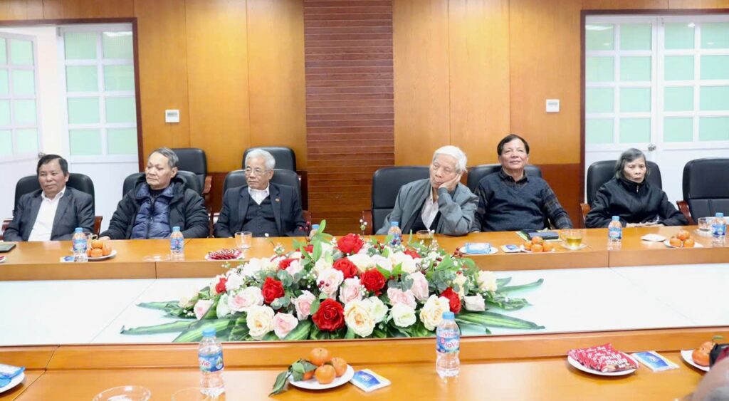 Trường Cán bộ Thanh tra tổ chức gặp mặt cán bộ hưu trí nhân dịp đón xuân Ất Tỵ năm 2025