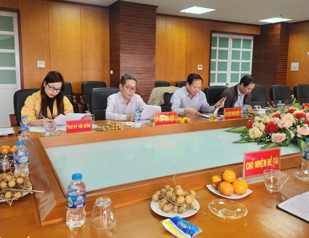 Thẩm định thuyết minh 02 đề tài khoa học cấp trường năm 2025