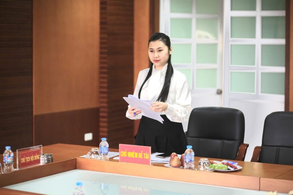 Hội đồng thẩm định thuyết minh đề tài khoa học cấp trường 