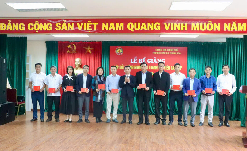 Bế giảng khoá bồi dưỡng nghiệp vụ Thanh tra viên cao cấp năm 2025