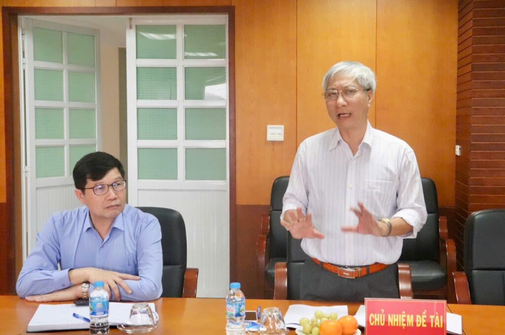 Thẩm định thuyết minh 02 đề tài khoa học cấp trường năm 2025