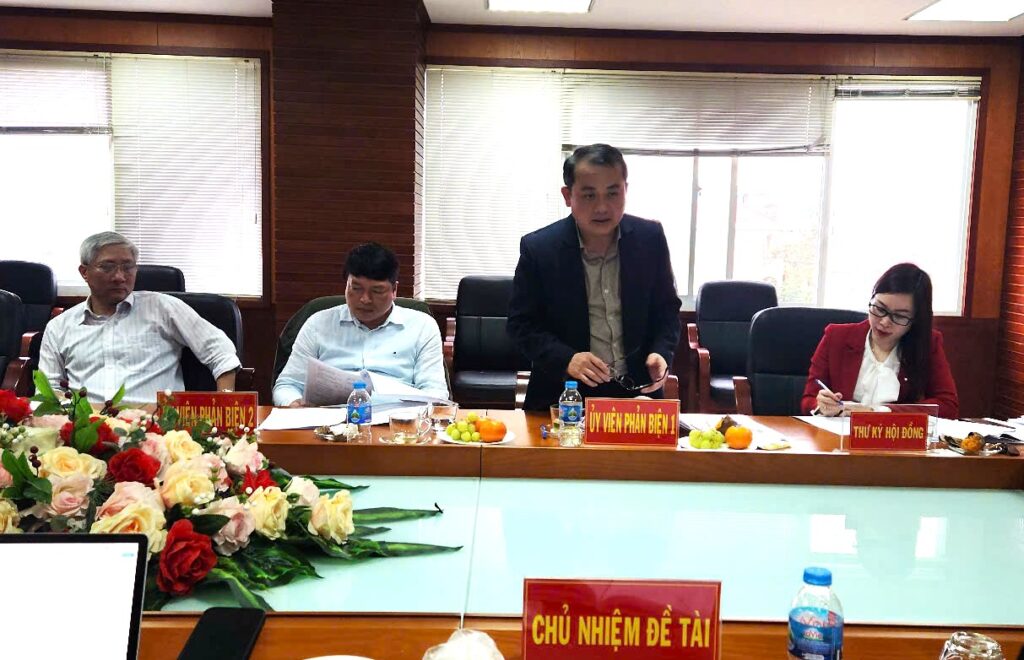 Thẩm định thuyết minh 02 đề tài khoa học cấp trường năm 2025